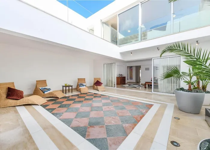 Nausica Villa Protaras