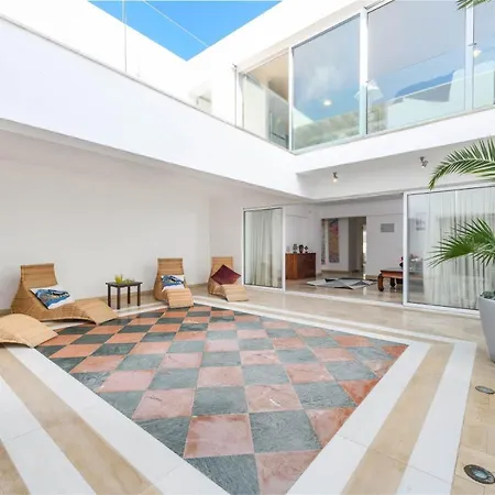 Nausica Villa Protaras